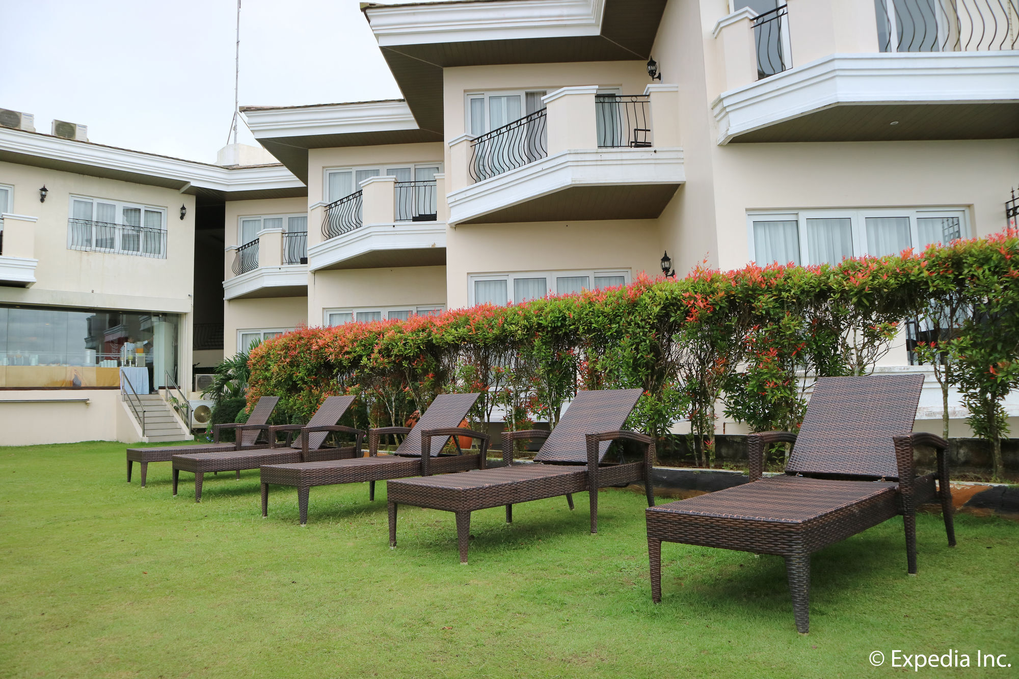 The Lake Hotel Tagaytay Tagaytay City Exteriör bild