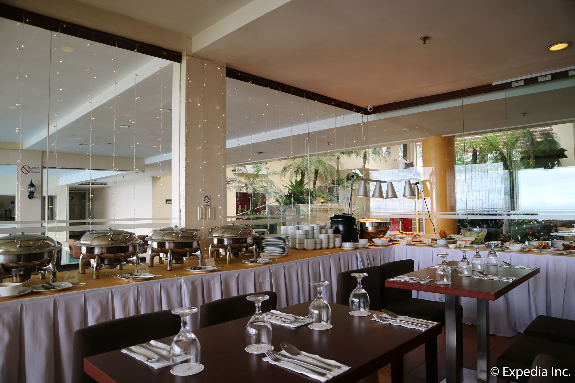 The Lake Hotel Tagaytay Tagaytay City Exteriör bild