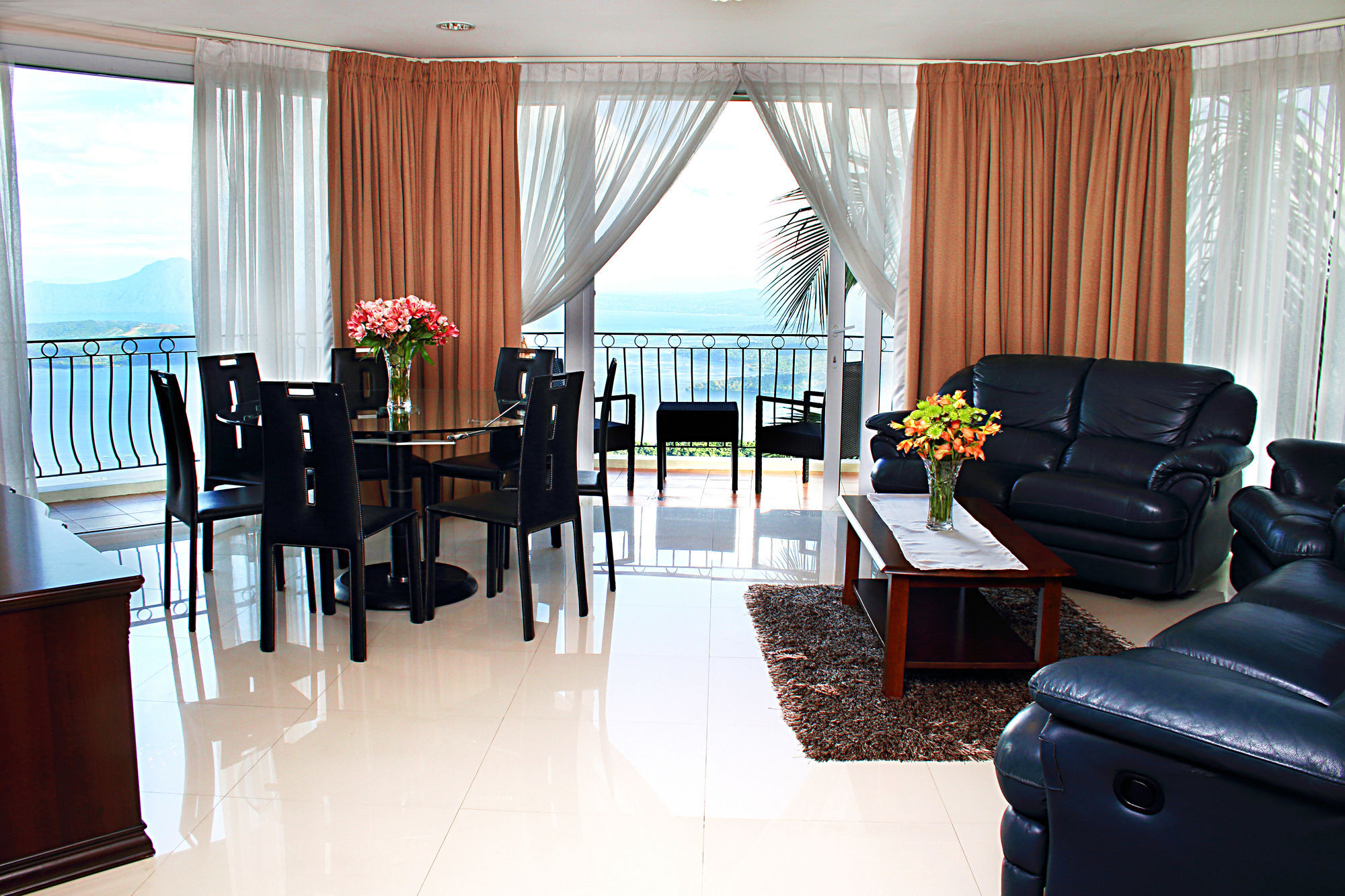 The Lake Hotel Tagaytay Tagaytay City Exteriör bild